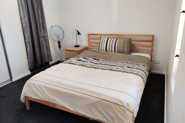 Stylish City Apartment in Adelaide’s East End - Photo 1