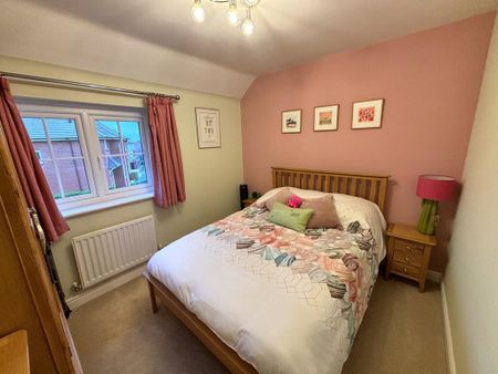 3 bedroom town house to let - Photo 4