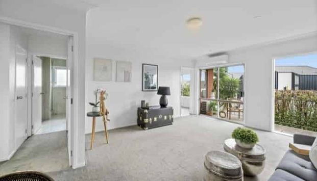 Modern 2-Bedroom Unit in Remuera – Perfect Location! - Photo 1