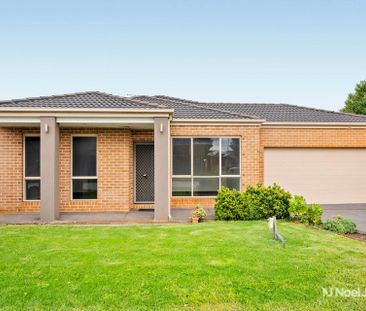 6 Dena Lane, NARRE WARREN - Photo 5