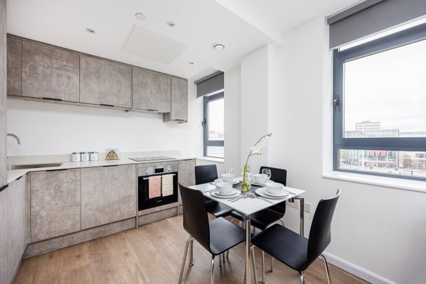 1 Bed Flat, Cresta House, LU1 - Photo 1
