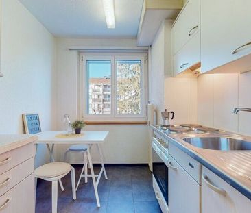 Comfortable three-room apartment in Kirchberg - Photo 1