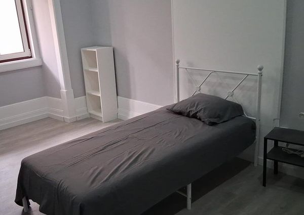 Arrendo quarto wc privativo Coimbra Cruz de Celas