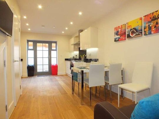 Southampton Street, Reading, RG1 - Photo 1