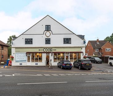 52A Wey Hill, Haslemere, Surrey, GU27 - Photo 1