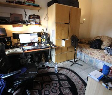 4 bedroom flat share to rent - Photo 5