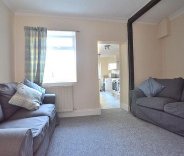 5 bedroom terraced house to rent - Photo 2