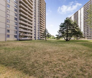 For Lease - 65 Thorncliffe Park Drive Unit# 1807, Toronto, Ontario - Photo 5