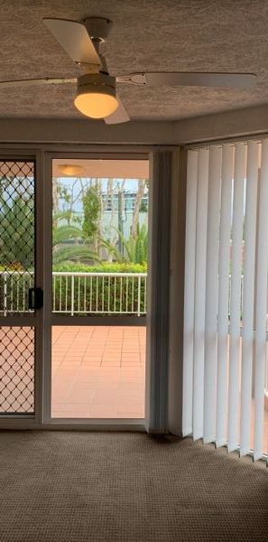 2/15 Jubilee Avenue - Photo 1