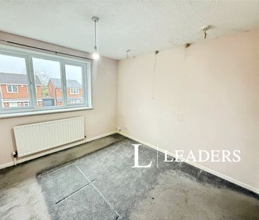 4 bedroom house to rent Hadleigh Close, Westbury Park, Newcastle Un... - Photo 2