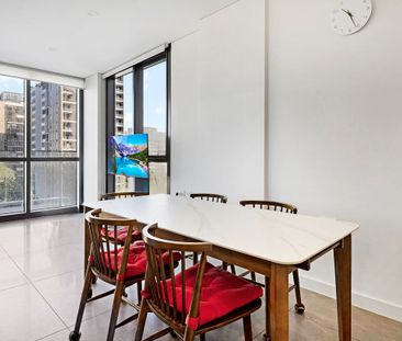 Convenient lifestyle living 3 bed/ 2 bath/ 2Car space For Lease (Un... - Photo 3