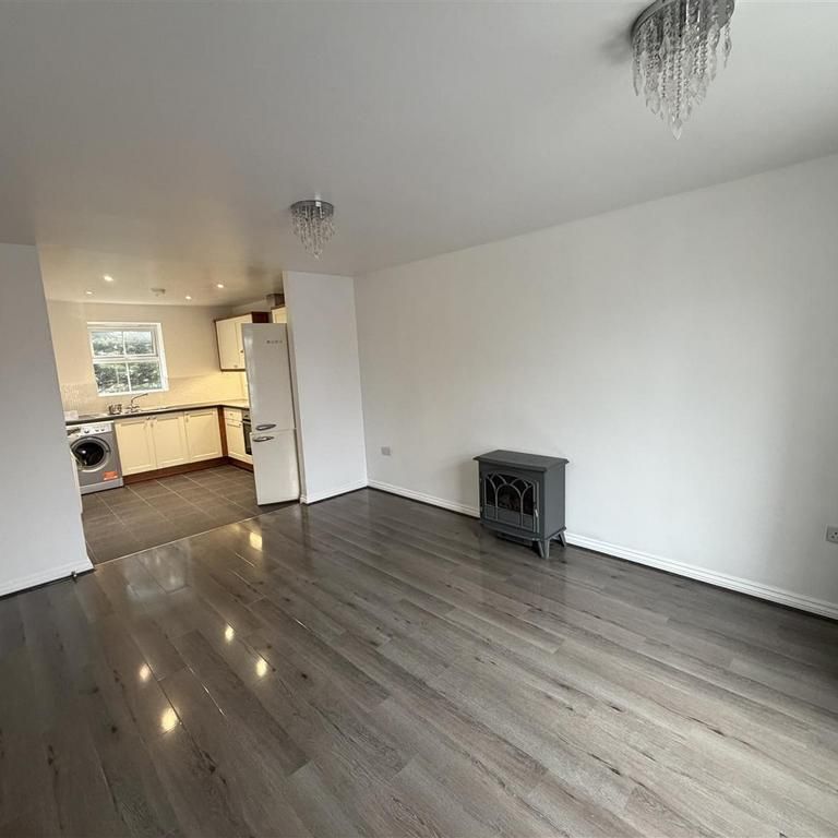 2 bedroom apartment to rent - Photo 1