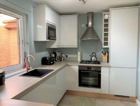 2 bedroom flat to rent - Photo 4
