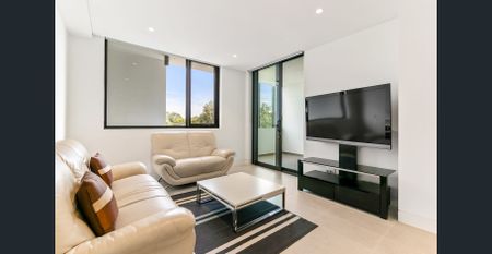 Luxury Living In The Heart Of Lindfield Village - Photo 2