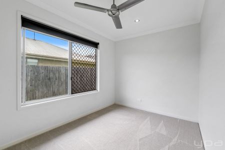 8 Nightshade Crescent, Pimpama - Photo 2