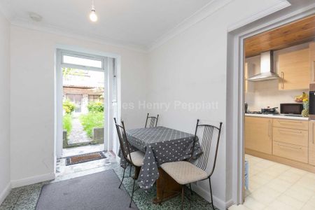 1 bedroom in a house share to rent - Photo 5