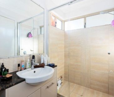 Easy-Care Living in a Prime Pearsall Location - Photo 6