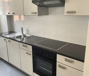 Bel appartement en plein coeur de la Vieille-Ville - Photo 3