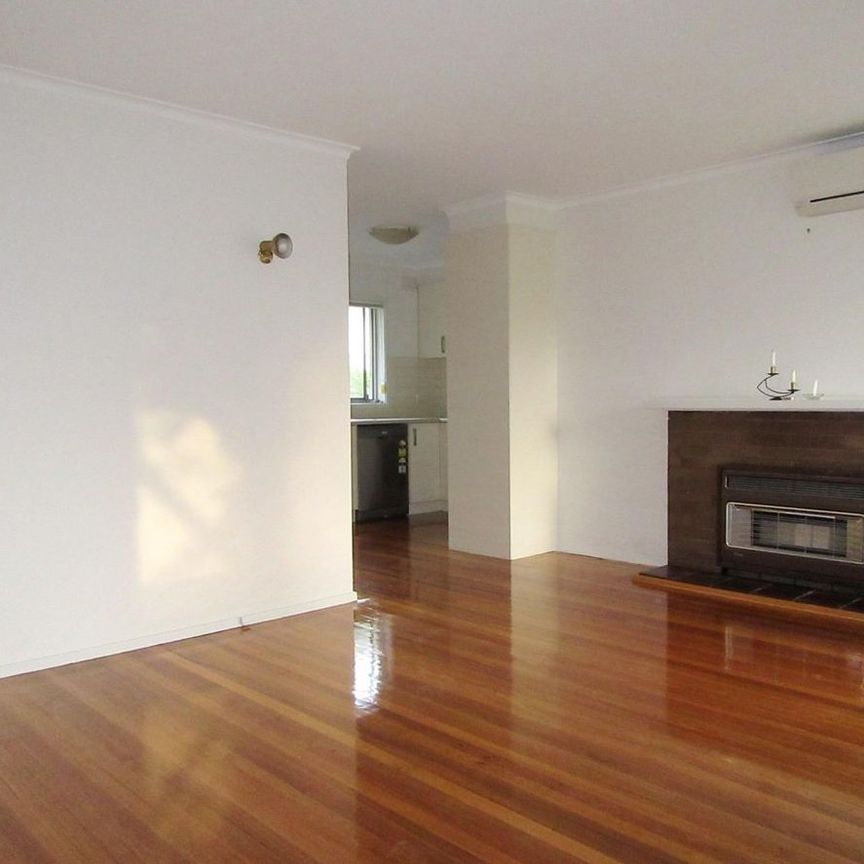 Thinking of selling? Contact our agent - Photo 1