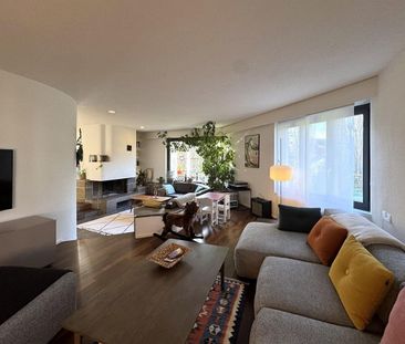 Spacious 6-room apartment with terrace and high-quality finishes - Photo 1