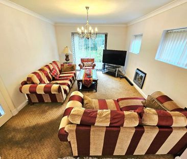 4 bedroom detached house to rent - Photo 1