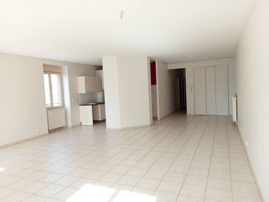 Location appartement 5 pièces 117.44 m² à Mâcon (71000) - Photo 1