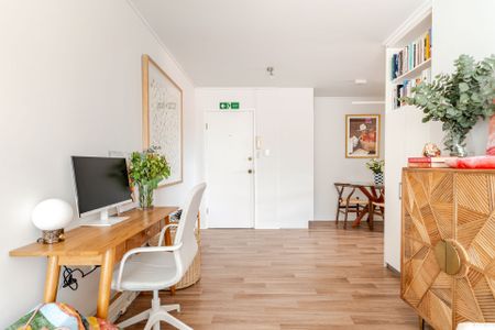 Charming unit in New Farm - Photo 2