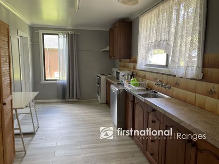 Charming weatherboard Farmhouse - Photo 3