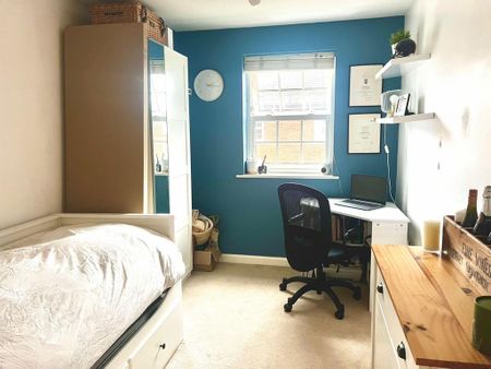 2 bedroom block of apartments to rent - Photo 4