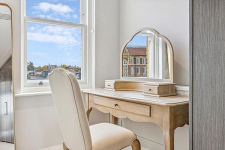 6 bedroom detached house to rent - Photo 4