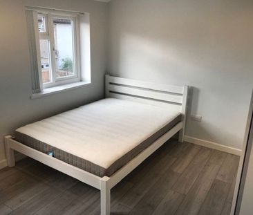 Donnington Bridge Road, Upper Flat, Cowley - Photo 4