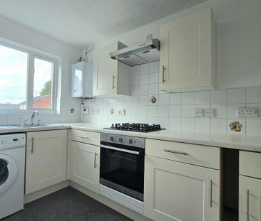 2 bedroom semi-detached house to rent - Photo 6