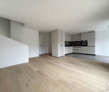 Renovated 3½-room duplex apartment, approx. 90 m², with 2 outdoor s... - Photo 1