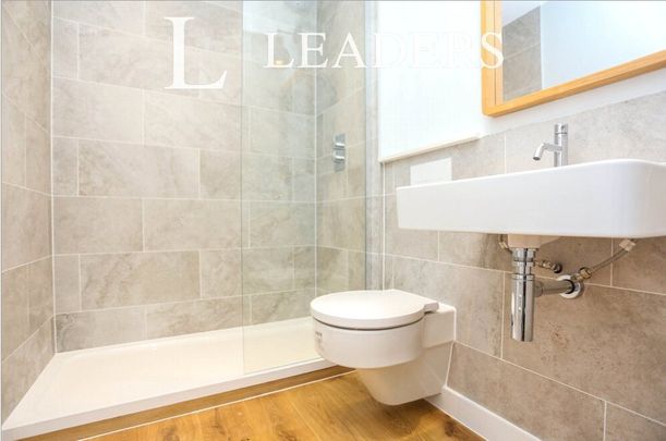 2 bedroom apartment to rent Marischal Road, London, SE13 - Photo 1