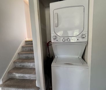 For Lease - 1458 Queen's Boulevard, Kitchener, Ontario - Photo 1