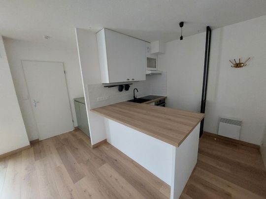 Location Appartement 2 pièces 33m² DEVILLE LES ROUEN 76250 - Photo 1