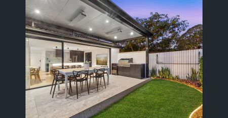 Single Level Living - Photo 2