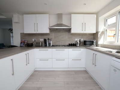 1 bedroom in a house share to rent - Photo 5