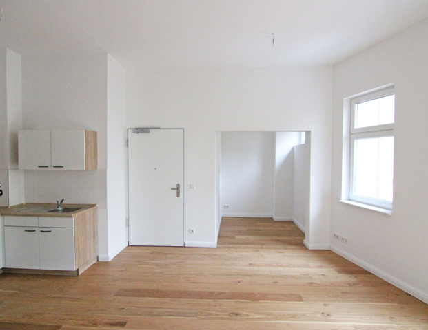 Atmosphärischer Altbauklassiker mit Dielen und EBK - tolle Lage Radickestraße! - Photo 1