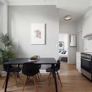 Château St-Louis 3 ½ Entièrement Meublé à Louer Montcalm / Saint-Sacrement Février 2026 - Photo 2