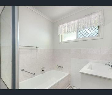 $600 per week / $2,400 Bond - Photo 5