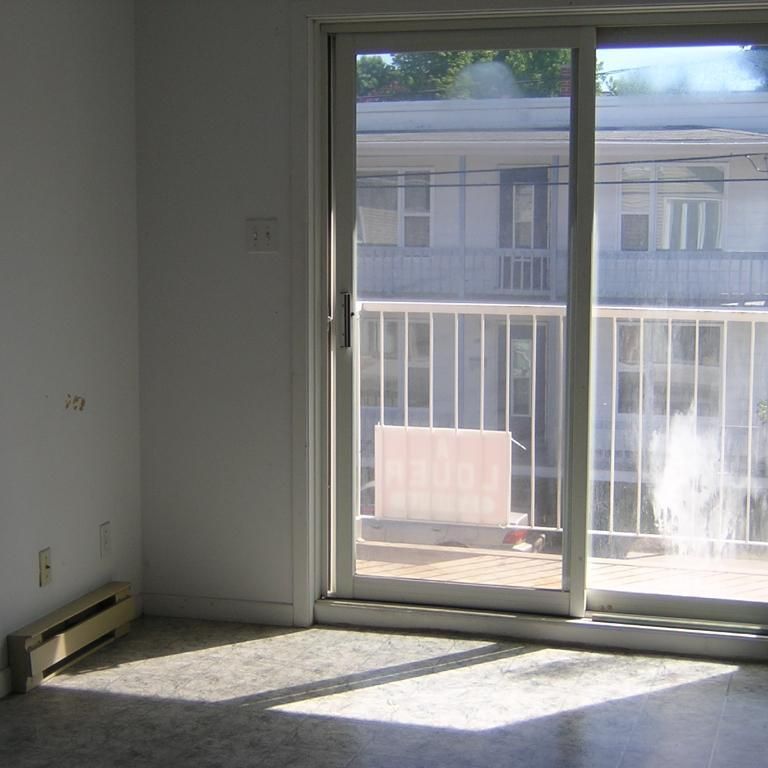 3.5 centre-ville Victoriaville - Photo 1