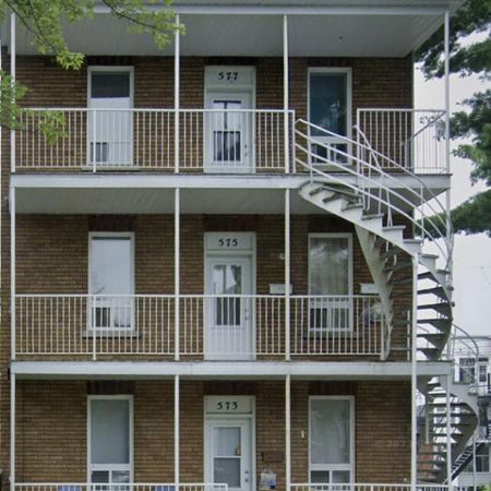 Grand 5 /12 à louer - Photo 3