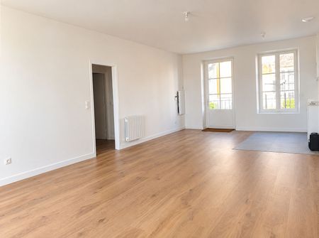 Location Appartement 3 pièces 76m² - Photo 2