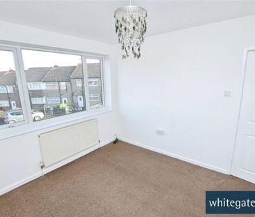 Staithe Gardens, Leeds, West Yorkshire, LS10 - Photo 2