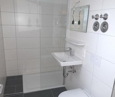 Erstbezug nach Sanierung - Einziehen fertig los - Photo 3