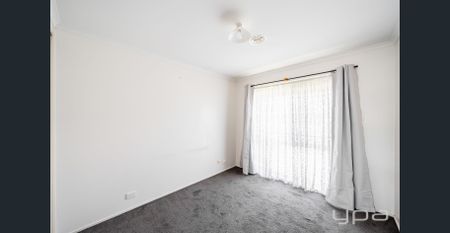 Modern Family Living in a Convenient Location - Photo 4