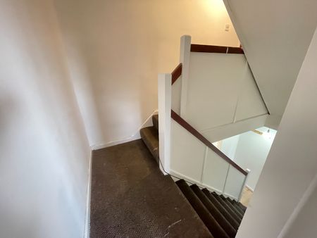 4 Bed Terraced House, Westbury Road, IG11 - Photo 4