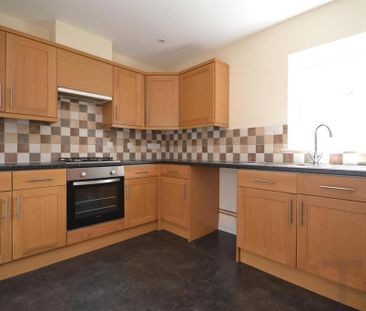2 bedroom flat to rent - Photo 6