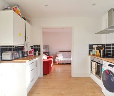 Landseer Avenue, Lockleaze - Photo 1